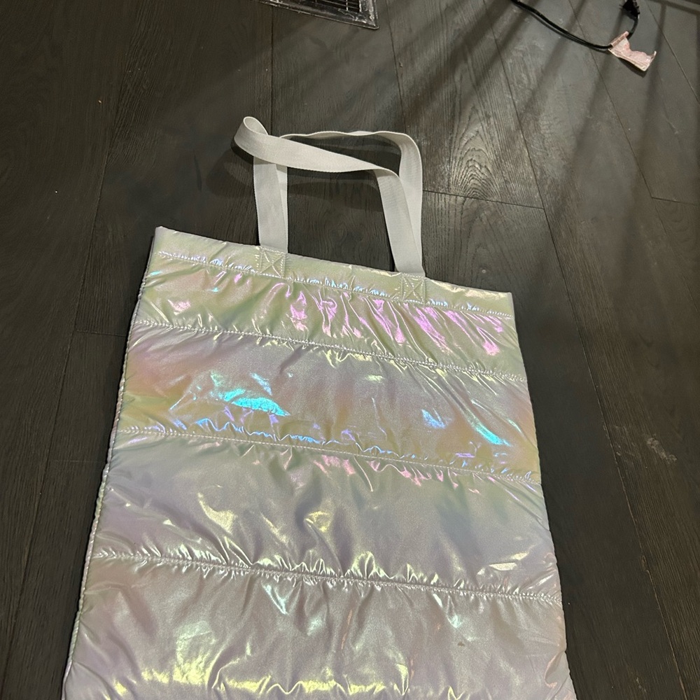 Bath & Body Works Iridescent White Puffer Tote - Picture 3 of 6
